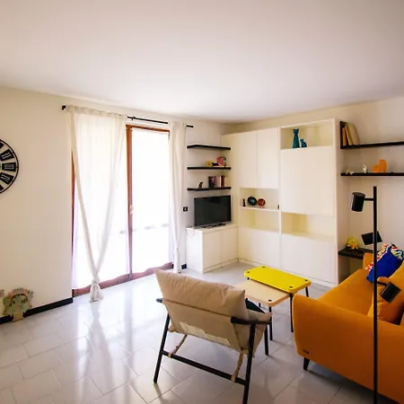 La Casa Di A-mici Holiday home Maccagno